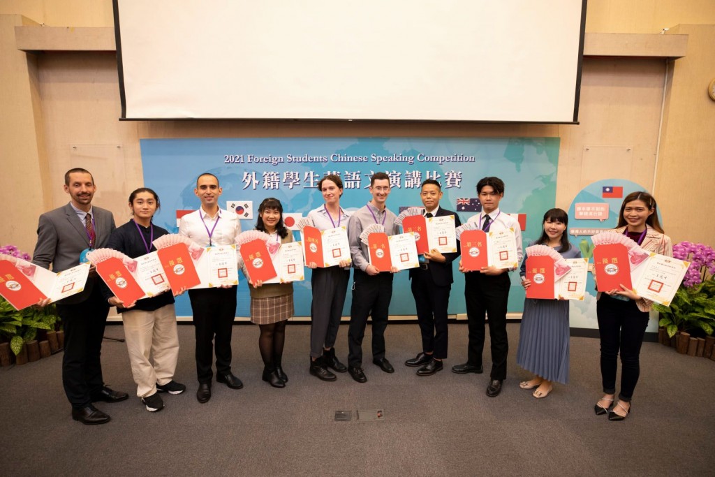 American NTU student wins Mandarin speech contest in Taiwan