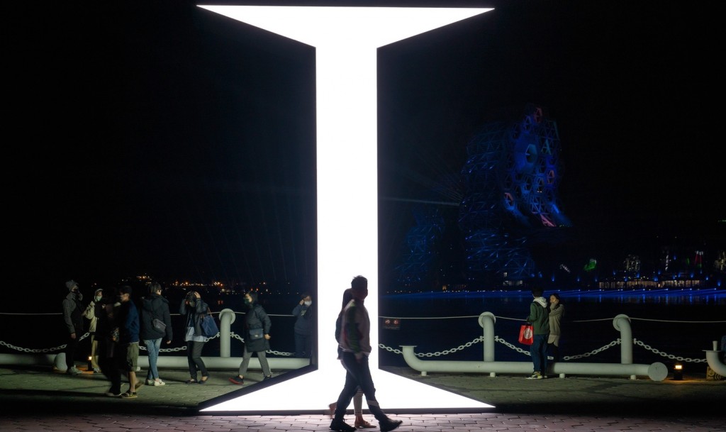 ‘Door of time’ erected at pier in Taiwan’s Kaohsiung