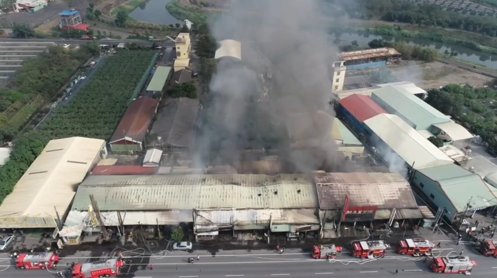 South Taiwan fire destroys 20 homes, stores