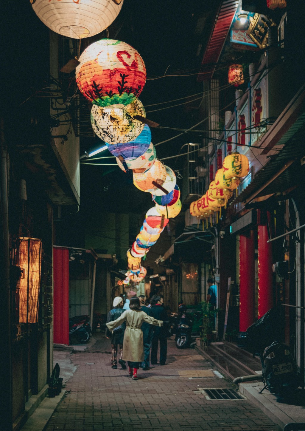Photo of the Day: Lantern-lit alley in Taiwan's Tainan