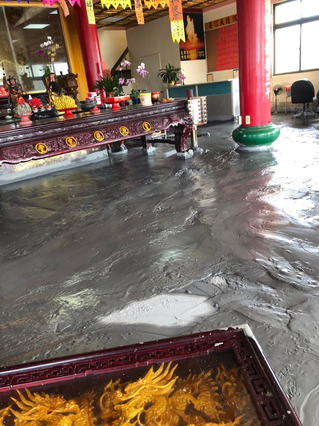 Video shows mud volcano erupt under southern Taiwan temple