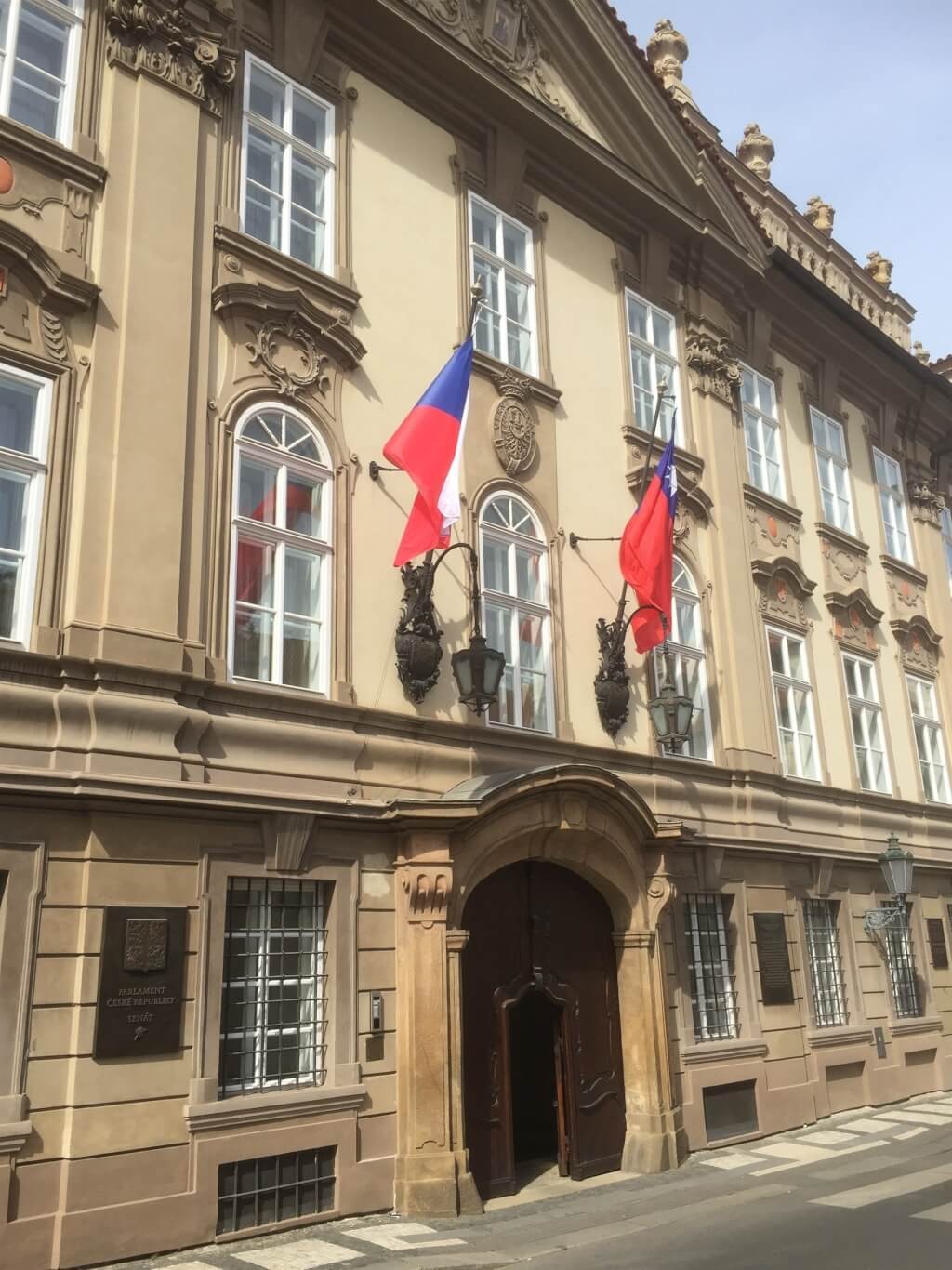 Taiwan delegation led by You Si-kun receives warm welcome in Czechia