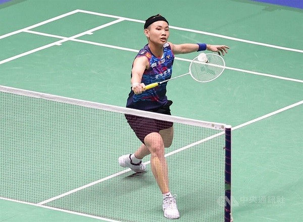 Taiwan’s badminton aces take singles titles at Taipei Open