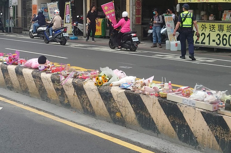 Protest, memorial held for girl who died crossing road in southern Taiwan