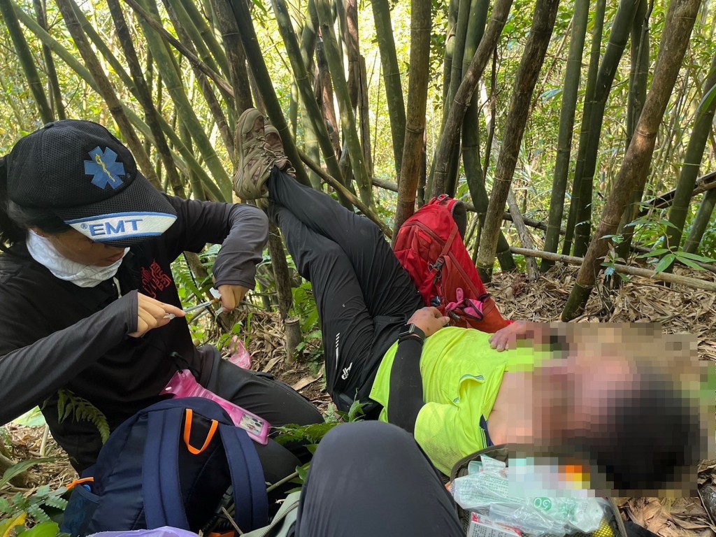 【更新】台灣新北瑞芳11登山客遭虎頭蜂螫傷•其中2人不治　醫師: 9月是旺季•被螫勿揉搓