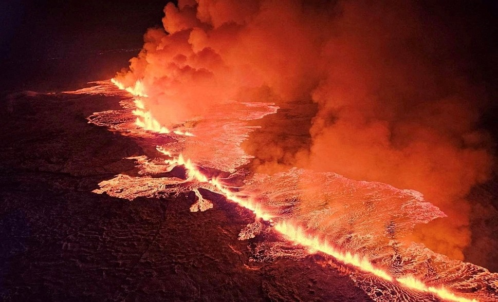 冰島火山爆發 國際航班無虞 首都迎戰空汙升級