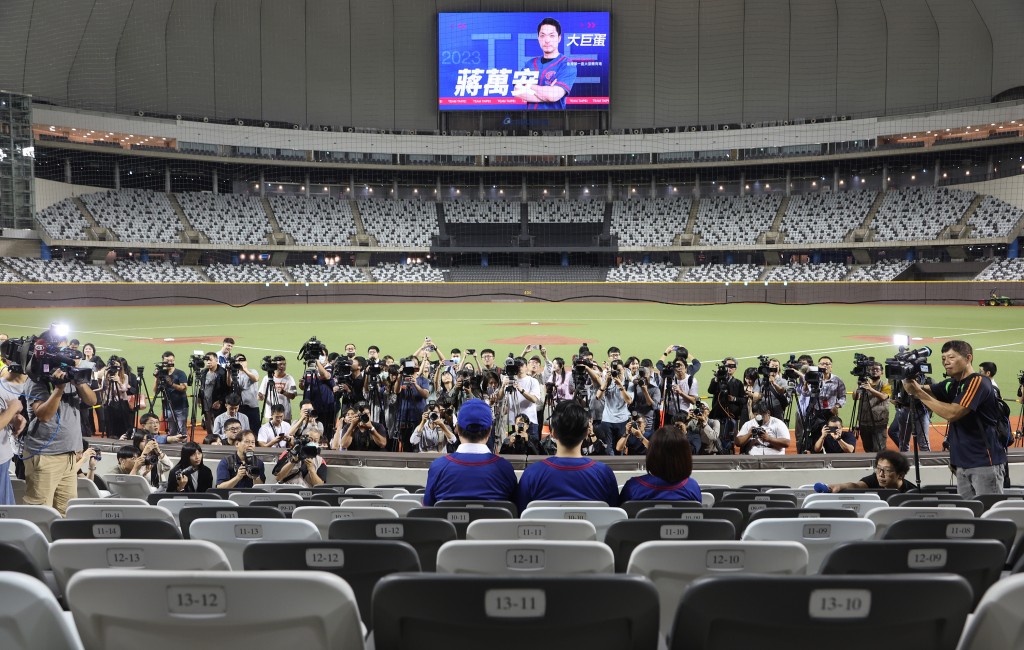 Taipei Dome to offer 12,000 free tickets to baseball game