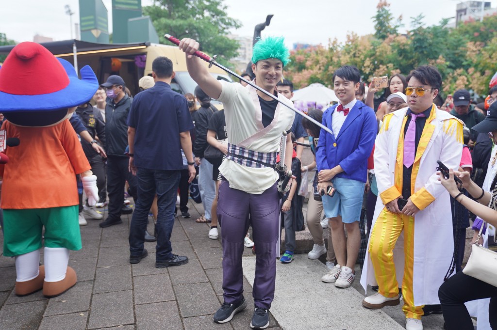 Taiwan politicians dress up for Halloween