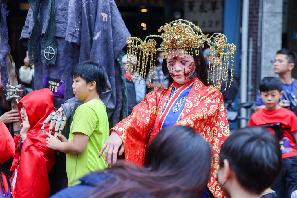 Harrowing Halloween photos taken across Greater Taipei