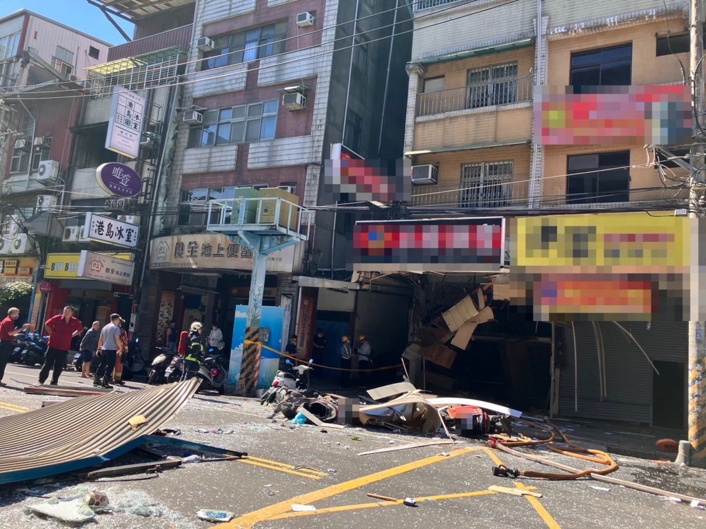 2 restaurants report gas explosions in New Taipei