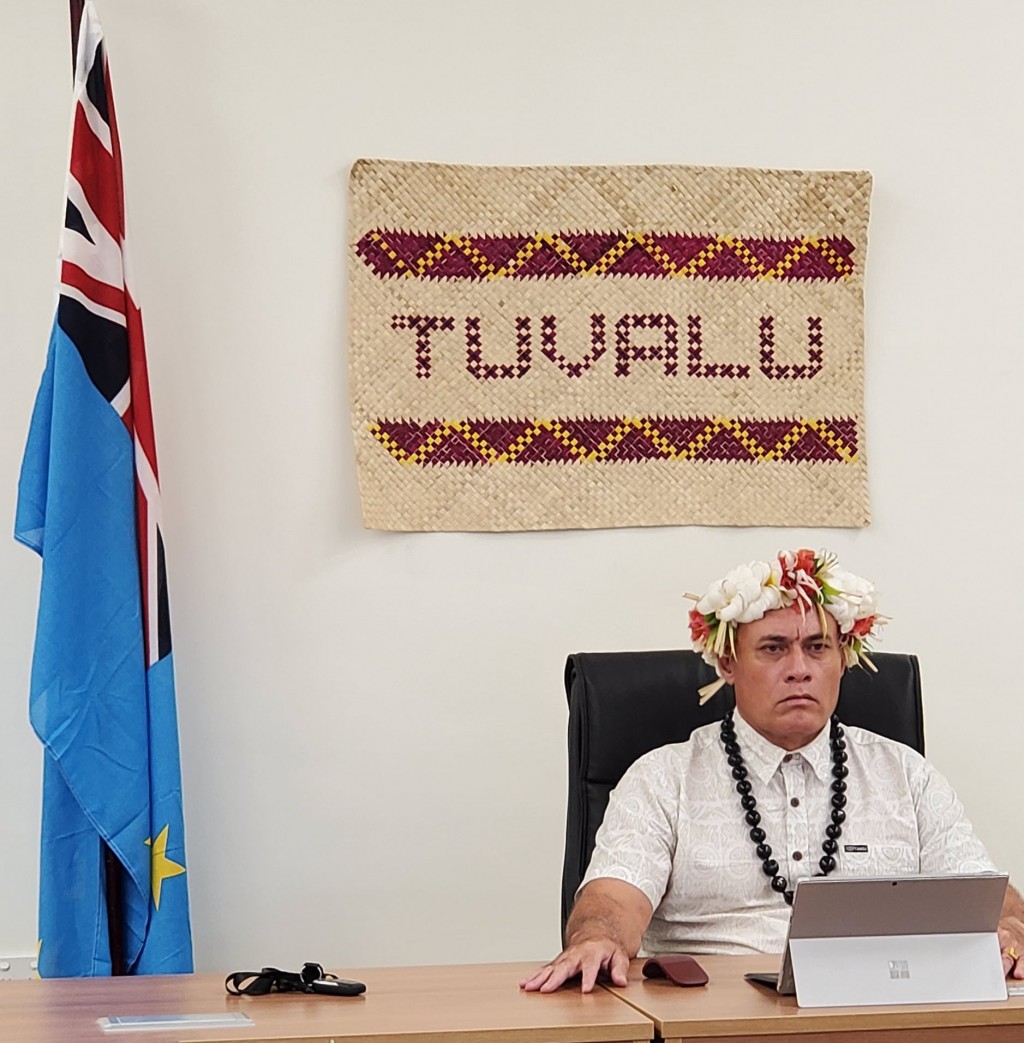 Tuvalu PM candidate seeks to 'review' Taiwan ties


 